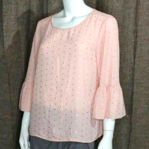 (M) Elle Baby Pink Polka dot Top with Bell Sleeves Ptp 20"×L24" - Picture 2 of 9